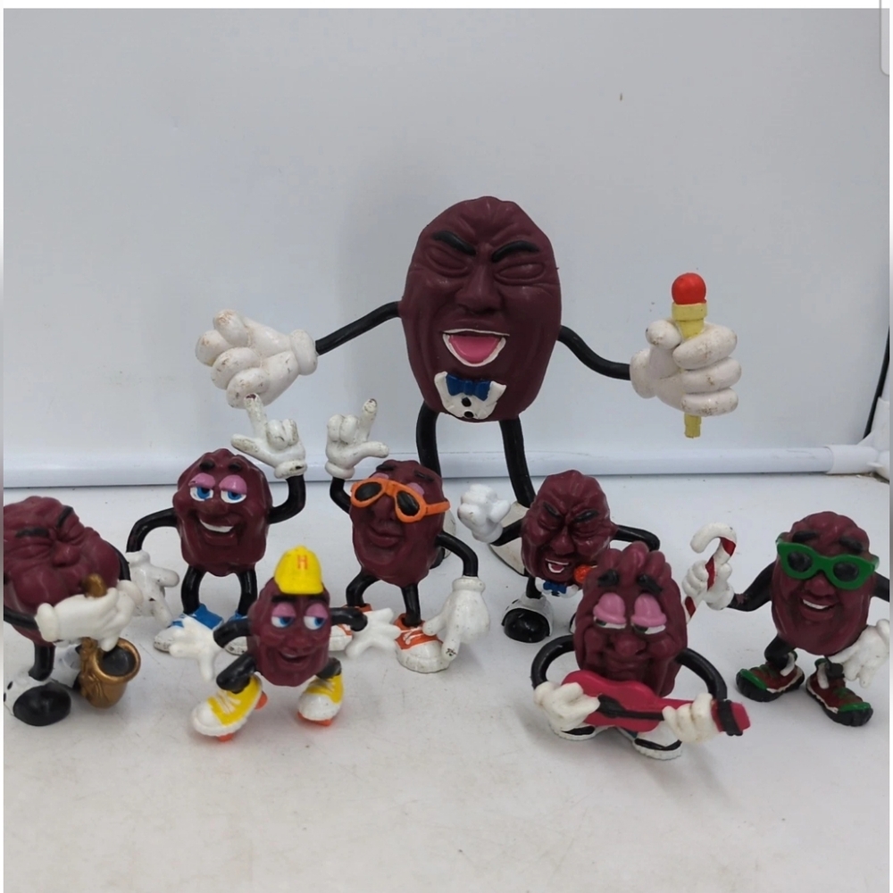 Vintage 1987-88 California Raisin Figurines Set Of 8